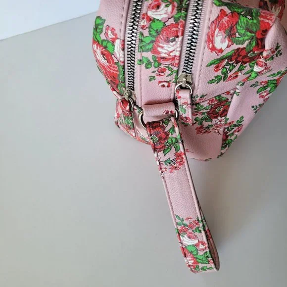 Betsey Johnson Large Double Zip Make Up Cosmetic Bag Pink Floral Red Roses - Picture 6 of 12